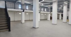 À louer un local professionnel de 400m2 avec parking à Andraharo Tananarive