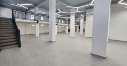 À louer un local professionnel de 400m2 avec parking à Andraharo Tananarive