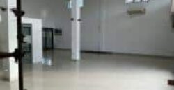 En exclusivité: Location d’un spacieux local commercial de 121m1 avec parking à Grandbaie Maurice