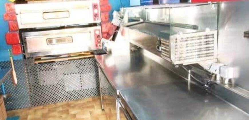 À vendre fonds de commerce de Pizzéria situé au cœur de Petite-Île Réunion
