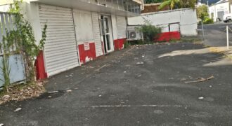 À louer local commercial avec forte visibilité à Saint-André Réunion