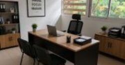 À louer local professionnel ou commercial de 140 m² situé à Trois Mares Réunion