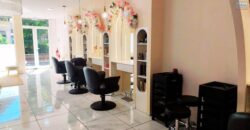 En vente le fonds de commerce du salon de coiffure Amélie Rose situé en plein centre-ville de Saint-Paul Réunion