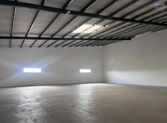 À louer deux entrepôts sécurisés de 630 m² et 874 m² à Ambohibao Tananarive