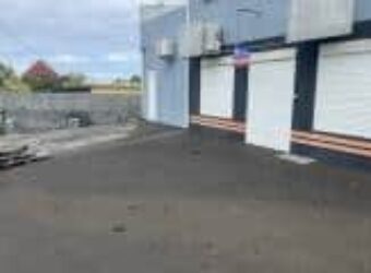 À louer local commercial de 75 m2 situé proche du centre-ville de La Rivière Saint Louis Réunion