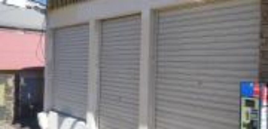 OFIM immobilier propose à louer un local commercial d’environ 56 m2 situé en plein centre-ville de Saint Pierre Réunion